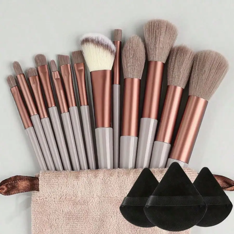 Soft Fluffy Makeup Brush Set - Image 4